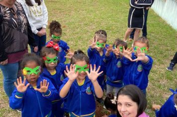 Foto - Dia da Árvore (21/09) – Mudas foram plantadas nas creches e escolas municipais