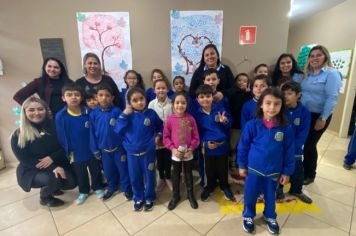 Foto - Dia da Árvore (21/09) – Mudas foram plantadas nas creches e escolas municipais