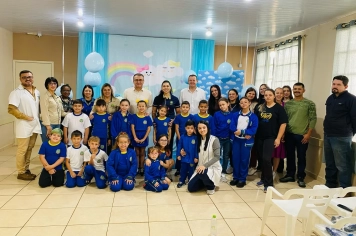 UNIFORMES ESCOLARES 