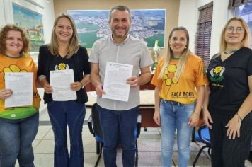 Assinada transferência de recursos à APAE