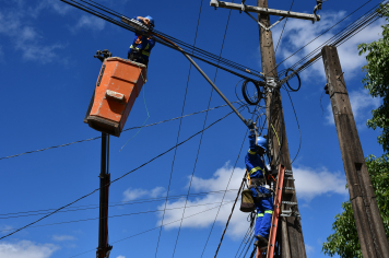 ILUMINAÇÃO PÚBLICA