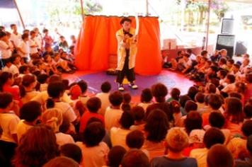 Circo toma conta de praÃ§a em Arapoti