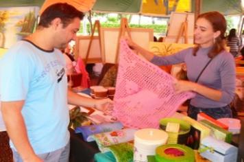 Feira de artesanato divulga trabalho informal