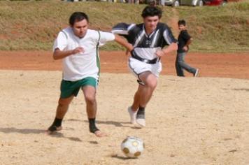 Domingo Ã© dia de futebol na serragem