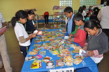 Feira literÃ¡ria itinerante visita Arapoti na Semana do Livro