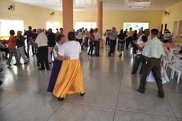 Caminhada e outras atividades marcam as comemoraÃ§Ãµes do Dia do Idoso