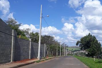 Subida do Bosque recebe iluminaÃ§Ã£o pÃºblica