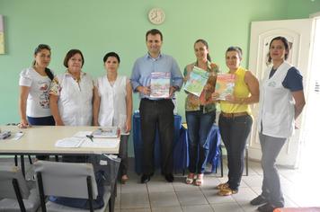 Escolas municipais recebem caderno de atividades