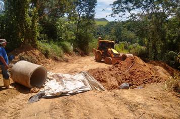 Prefeitura faz obras de manutenção no Loteamento