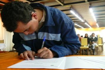 Colaboradores da SaÃºde tomam posse, apÃ³s EducaÃ§Ã£o