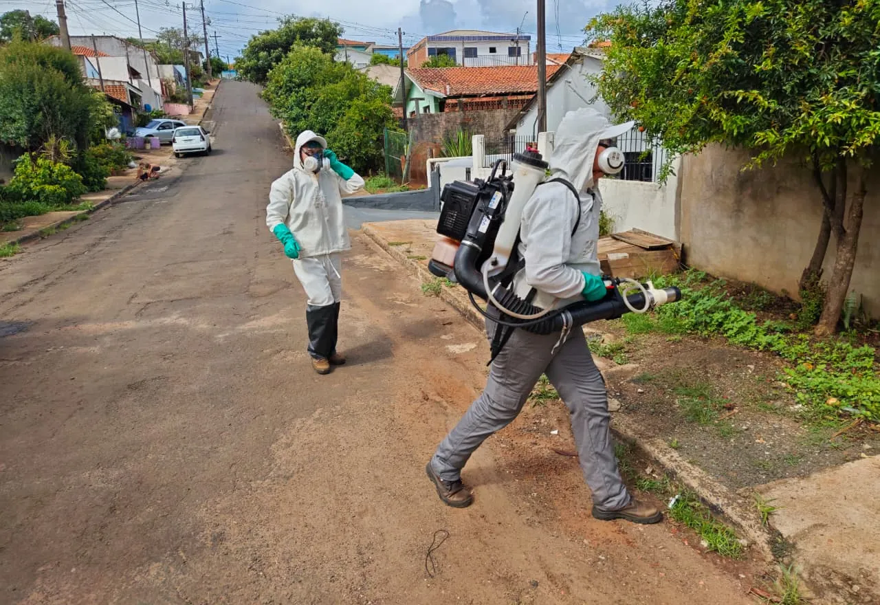 AÇÃO CONTRA DENGUE NO JARDIM CERES