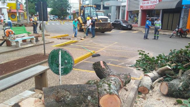 RevitalizaÃ§Ã£o da rua TelÃªmaco Carneiro continua nesse sÃ¡bado(10)