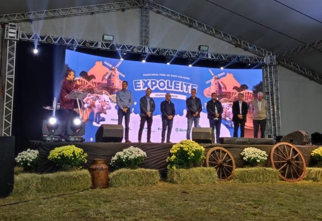 48ª Expoleite: Prefeito e Vereadores participam da abertura oficial