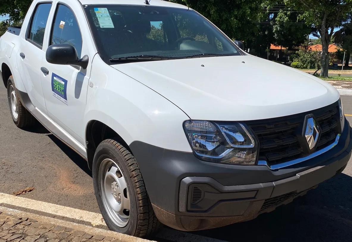 PREFEITURA ADQUIRE VEÍCULO PARA SECRETARIA DE EDUCAÇÃO E CULTURA