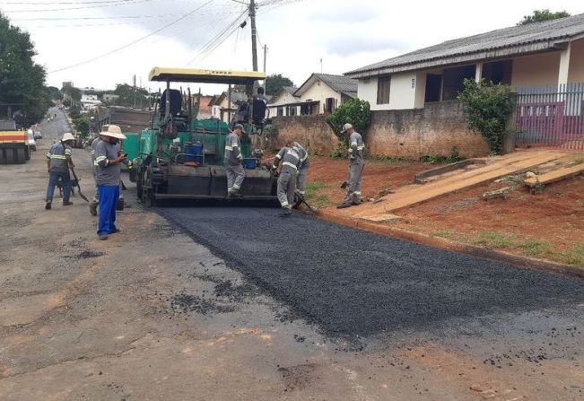 Prefeitura começa recapeamento asfáltico da rua João Paulo II