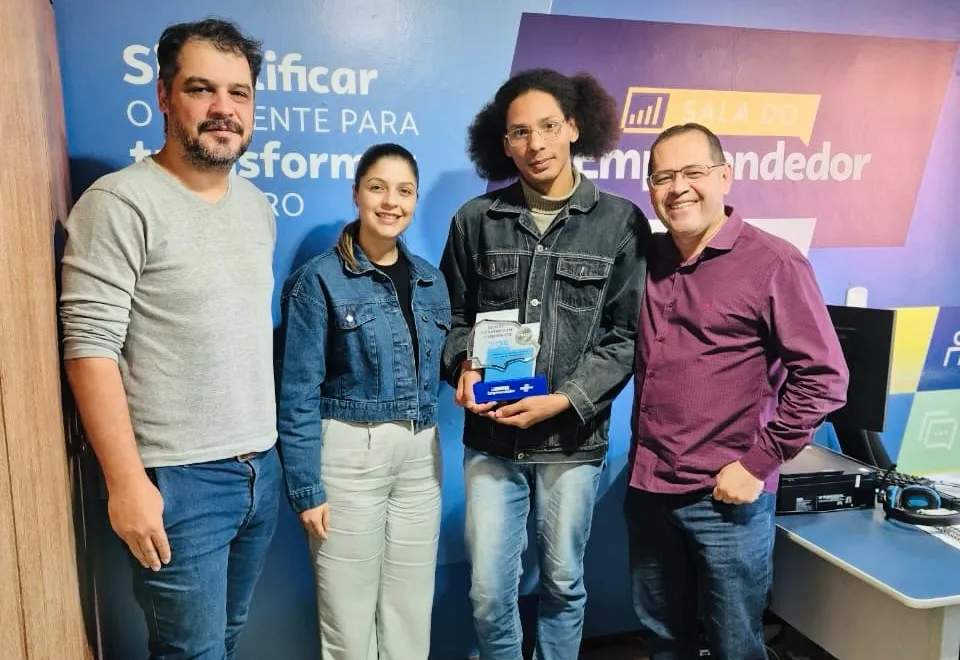 SELO PRATA EM ATENDIMENTO