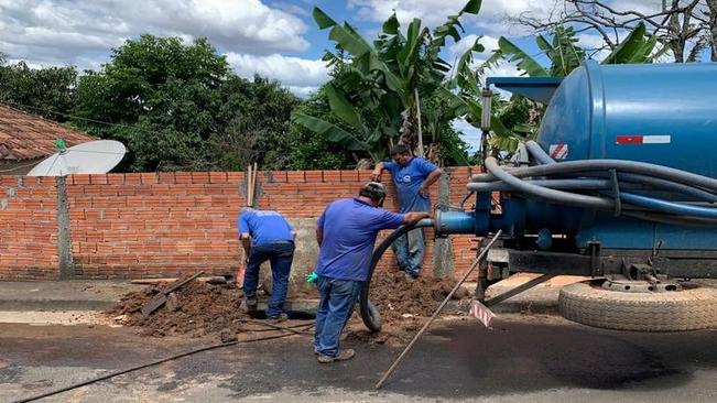 Infraestrutura - Limpeza e manutenção de bueiros em Calógeras