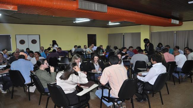 EmpresÃ¡rios e Executivo estreitam relaÃ§Ãµes