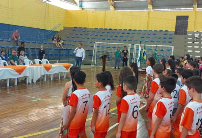 ABERTURA DOS JOGOS ESCOLARES MUNICIPAIS DE ARAPOTI