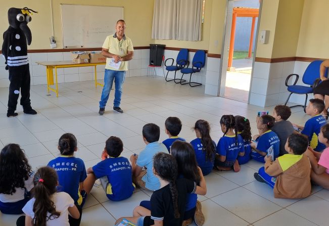 CONSCIENTIZAÇÃO SOBRE DENGUE NAS ESCOLAS MUNICIPAIS