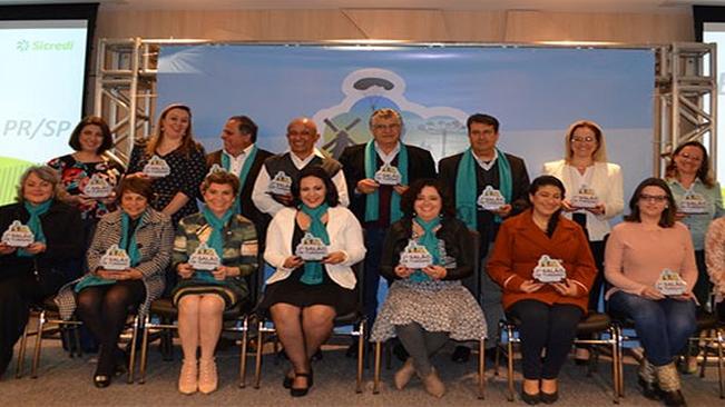 Prefeito Braz Rizzi participa da abertura do 2Âº SalÃ£o de Turismo dos Campos Gerais