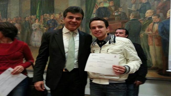 Agentes de crÃ©dito de Arapoti recebem certificado de formaÃ§Ã£o