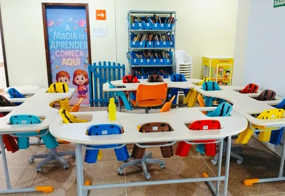 EDUCAÇÃO RECEBE NOVOS MOBILIÁRIOS